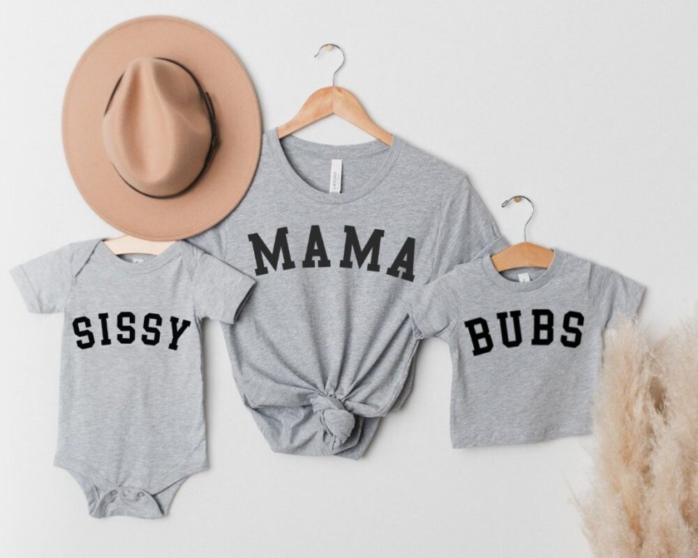 Family T-Shirt – Arched