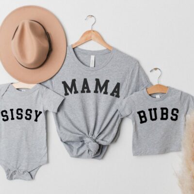 Family T-Shirt – Arched