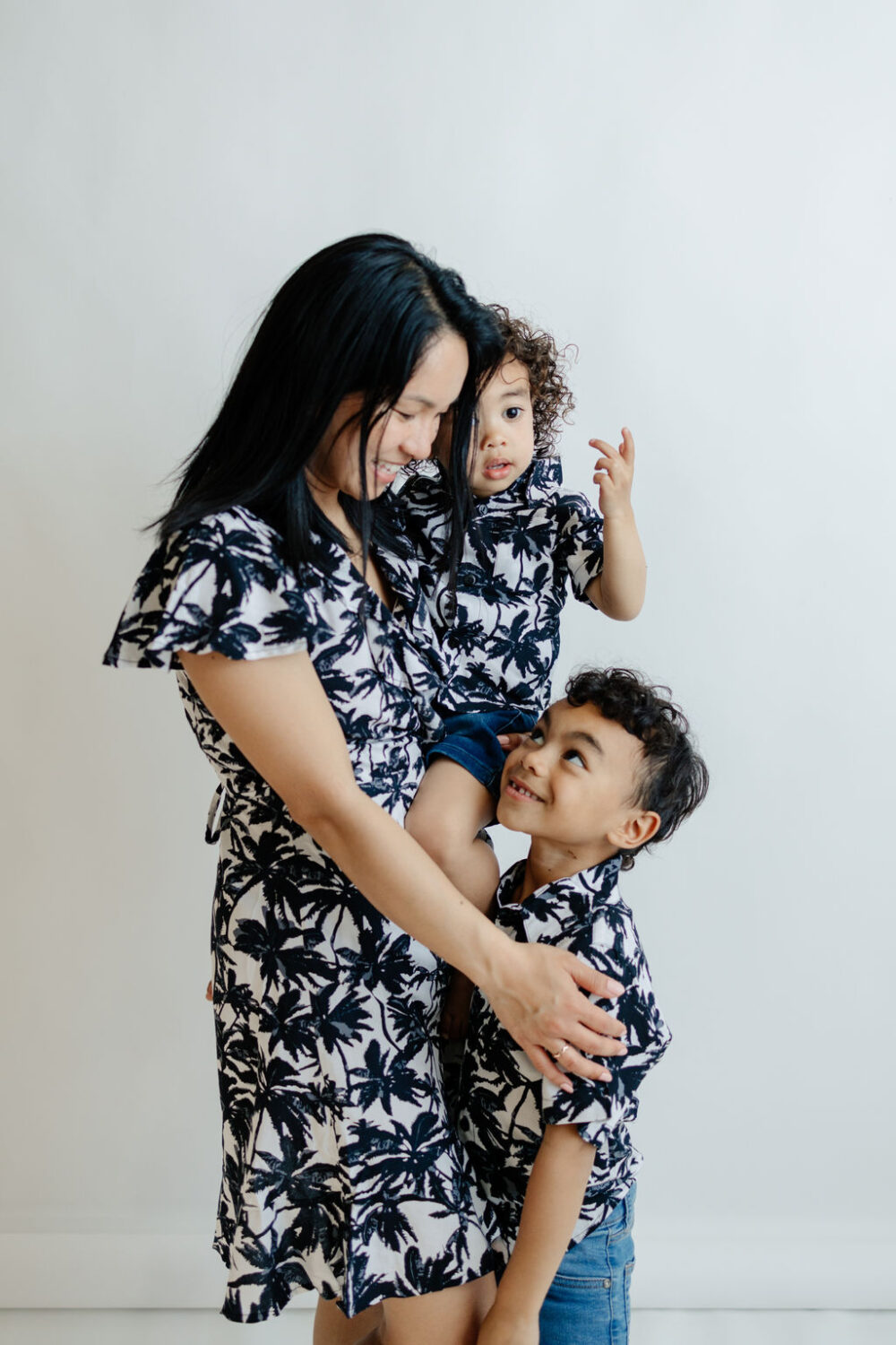 Matching Family Outfit - Black Palm - Image 5