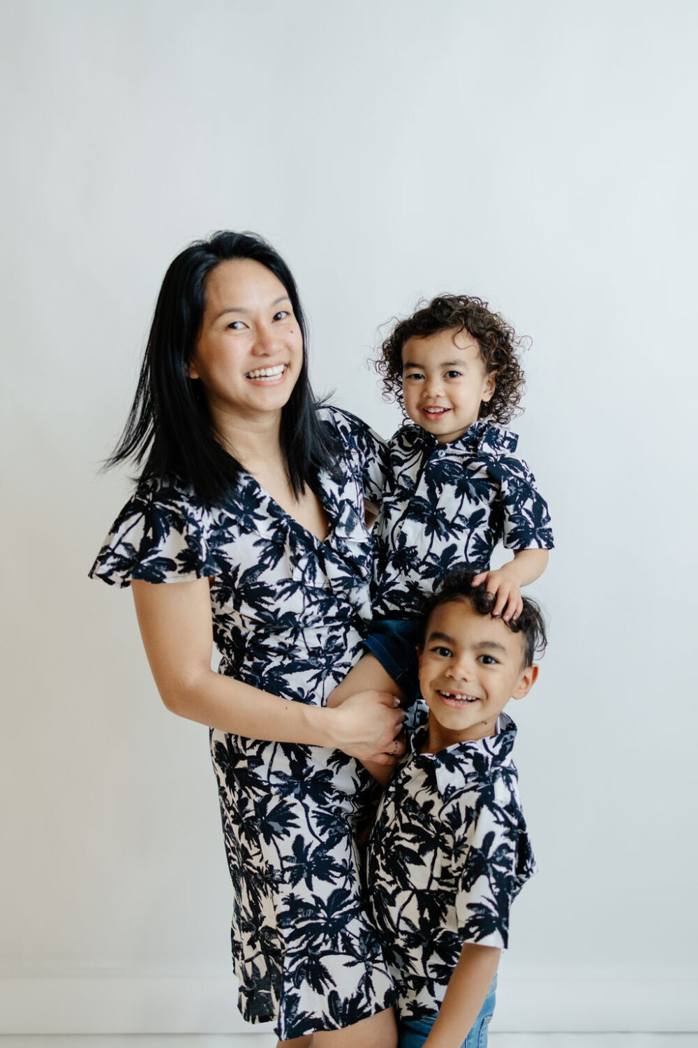 Matching Family Outfit - Black Palm - Image 4